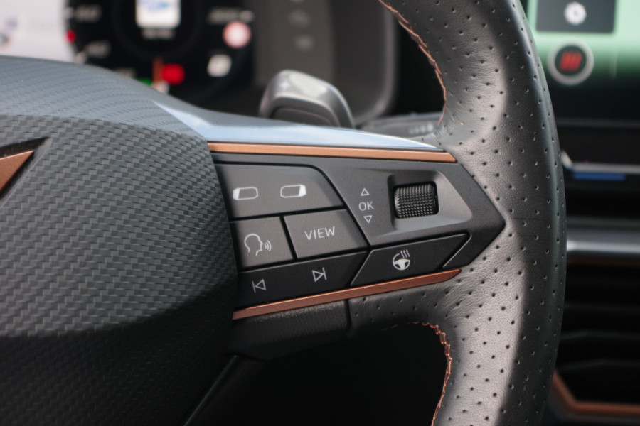 CUPRA Formentor 1.4 e-Hybrid Business 204 PK, Camera, Adap. Cruise Control, Carplay