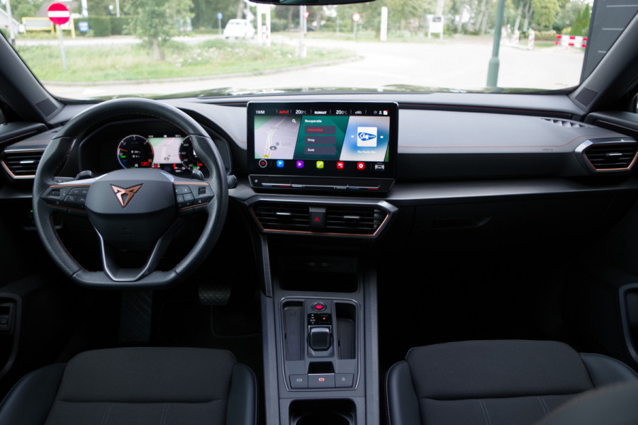 CUPRA Formentor 1.4 e-Hybrid Business 204 PK, Camera, Adap. Cruise Control, Carplay