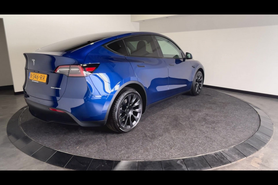 Tesla Model Y Long Range AWD 75 kWh | 20" Zwarte Turbine Velgen | Panoramadak | Incl BTW | Soh (batterijcheck) 90,6 % score!