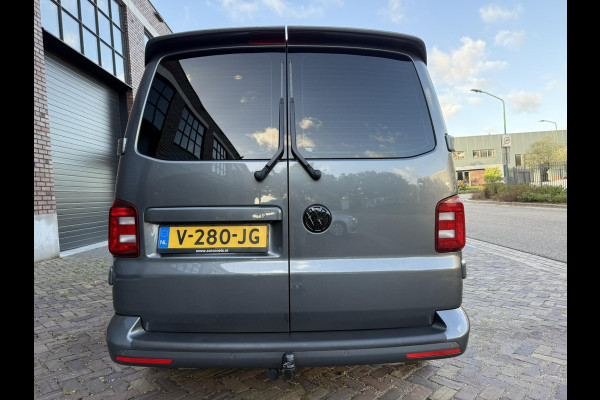 Volkswagen Transporter 2.0 TDI DC L2H1 / 204 PK / MARGE / ADD-Cruise / NAVI + Camera / Trekhaak / 2x Elek-Schuifdeuren / Leder + V Volkswagen Transporter 2.0 TDI DC L2H1 / 204 PK / MARGE / ADD-Cruise / NAVI + Camera / Trekhaak / 2x Elek-Schuifdeuren / Leder + V
