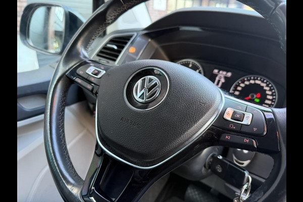 Volkswagen Transporter 2.0 TDI DC L2H1 / 204 PK / MARGE / ADD-Cruise / NAVI + Camera / Trekhaak / 2x Elek-Schuifdeuren / Leder + V Volkswagen Transporter 2.0 TDI DC L2H1 / 204 PK / MARGE / ADD-Cruise / NAVI + Camera / Trekhaak / 2x Elek-Schuifdeuren / Leder + V
