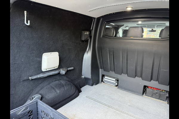 Volkswagen Transporter 2.0 TDI DC L2H1 / 204 PK / MARGE / ADD-Cruise / NAVI + Camera / Trekhaak / 2x Elek-Schuifdeuren / Leder + V Volkswagen Transporter 2.0 TDI DC L2H1 / 204 PK / MARGE / ADD-Cruise / NAVI + Camera / Trekhaak / 2x Elek-Schuifdeuren / Leder + V