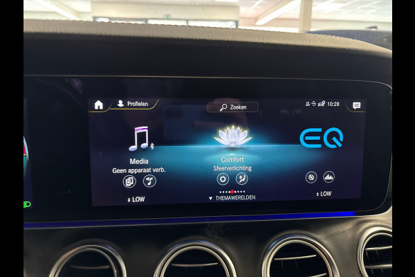 Mercedes-Benz E-Klasse Estate 300 e AMG Line/pano/wide screen/face lift/trekhaak/navi/camera Mercedes-Benz E-Klasse Estate 300 e AMG Line/pano/wide screen/face lift/trekhaak/navi/camera