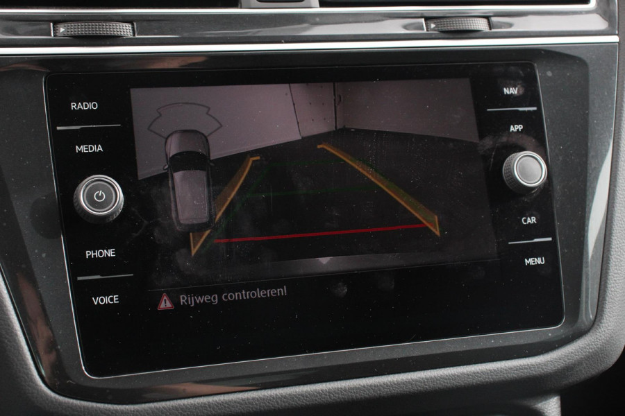 Volkswagen Tiguan 1.5 TSI DSG ACT Highline Team Volkswagen Tiguan 1.5 TSI ACT Highline | Navigatie | Adaptive Cruise Control | Stoel/Stuurverwarming | Elektrische Trekhaak | Virtual Cockpit |