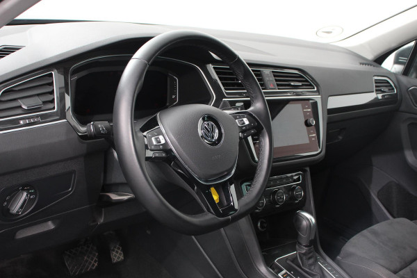 Volkswagen Tiguan 1.5 TSI DSG ACT Highline Team Volkswagen Tiguan 1.5 TSI ACT Highline | Navigatie | Adaptive Cruise Control | Stoel/Stuurverwarming | Elektrische Trekhaak | Virtual Cockpit |