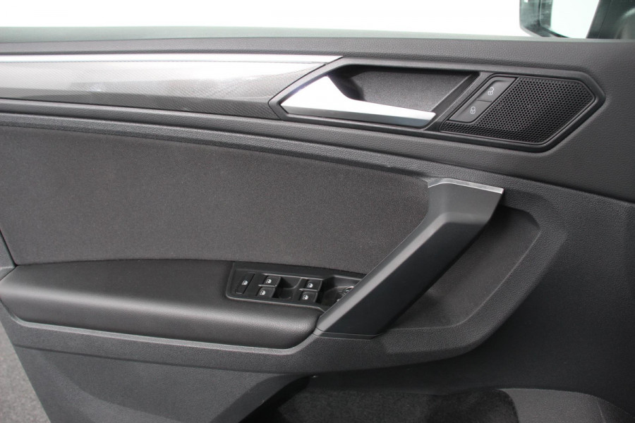 Volkswagen Tiguan 1.5 TSI DSG ACT Highline Team Volkswagen Tiguan 1.5 TSI ACT Highline | Navigatie | Adaptive Cruise Control | Stoel/Stuurverwarming | Elektrische Trekhaak | Virtual Cockpit |