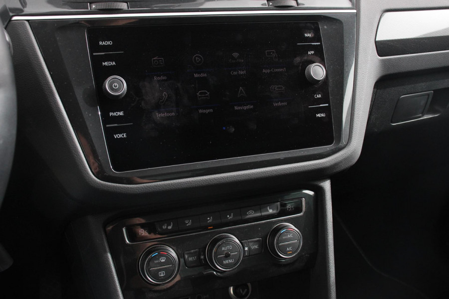 Volkswagen Tiguan 1.5 TSI DSG ACT Highline Team Volkswagen Tiguan 1.5 TSI ACT Highline | Navigatie | Adaptive Cruise Control | Stoel/Stuurverwarming | Elektrische Trekhaak | Virtual Cockpit |