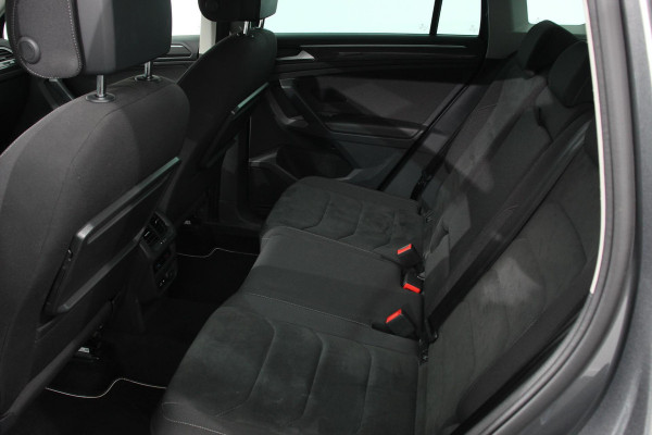 Volkswagen Tiguan 1.5 TSI DSG ACT Highline Team Volkswagen Tiguan 1.5 TSI ACT Highline | Navigatie | Adaptive Cruise Control | Stoel/Stuurverwarming | Elektrische Trekhaak | Virtual Cockpit |