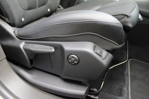 Opel Grandland 1.2 Turbo Level 3 | Trekhaak | NL Auto | Camera | Navigatie | Cruise Control | BLIS