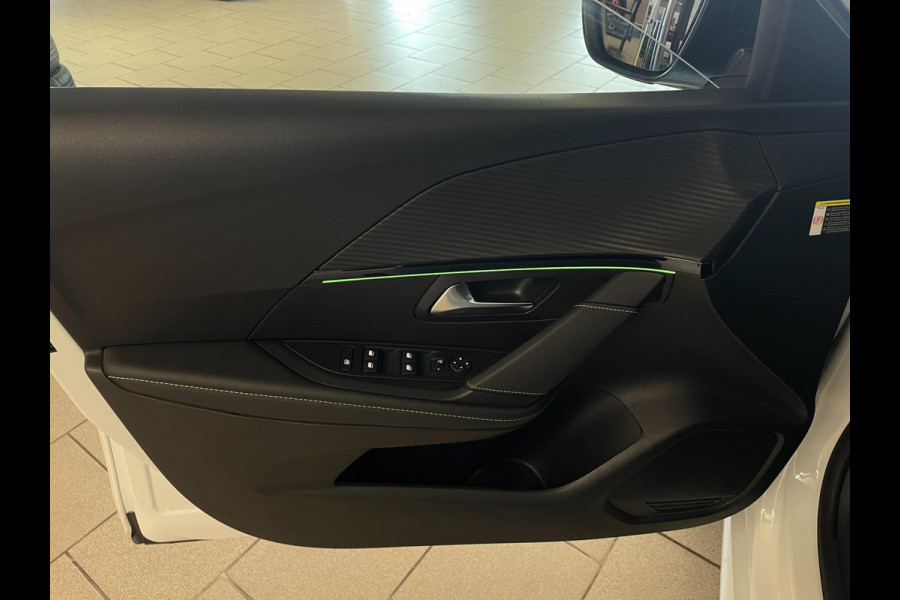 Peugeot 208 1.2 PureTech GT Pack AIRCO NAVI CRUISE BLUETOOTH LED PARELMOER PRIVACYGLAS ZEER NETTE AUTO