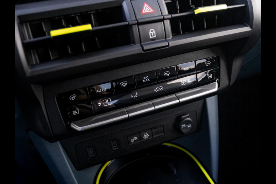 Fiat Grande Panda La Prima 7.4 kW 44 kWh | Uit voorraad leverbaar | Clima | Cruise | Camera | Apple Carplay | 17" | Navi | Winter Pack