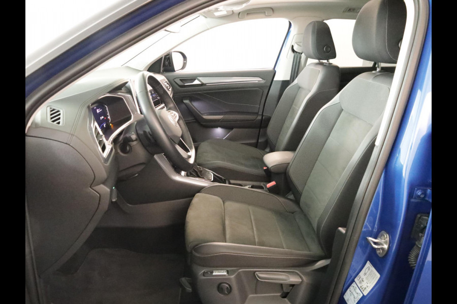Volkswagen T-Roc 1.5 TSI Style 150 PK DSG | Verlengde garantie | Panorama dak | Keyless entry | Parkeer camera | El. achterklep | Volkswagen T-Roc 1.5 TSI Style 150 PK DSG | Verlengde garantie | Panorama dak | Keyless entry | Parkeer camera | El. achterklep |