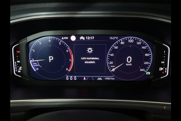 Volkswagen T-Roc 1.5 TSI Style 150 PK DSG | Verlengde garantie | Panorama dak | Keyless entry | Parkeer camera | El. achterklep | Volkswagen T-Roc 1.5 TSI Style 150 PK DSG | Verlengde garantie | Panorama dak | Keyless entry | Parkeer camera | El. achterklep |