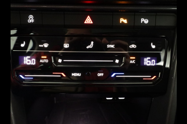 Volkswagen T-Roc 1.5 TSI Style 150 PK DSG | Verlengde garantie | Panorama dak | Keyless entry | Parkeer camera | El. achterklep | Volkswagen T-Roc 1.5 TSI Style 150 PK DSG | Verlengde garantie | Panorama dak | Keyless entry | Parkeer camera | El. achterklep |