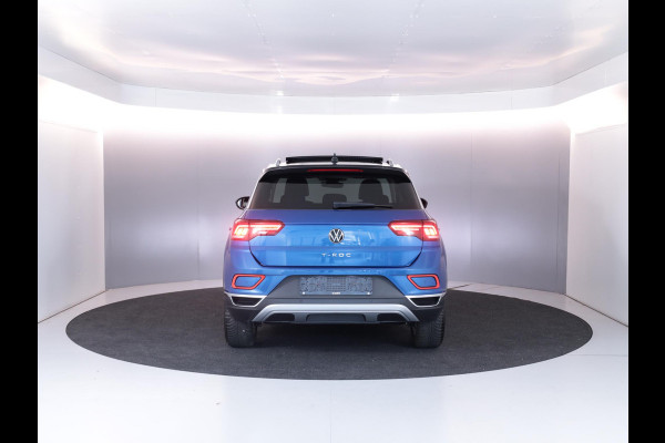Volkswagen T-Roc 1.5 TSI Style 150 PK DSG | Verlengde garantie | Panorama dak | Keyless entry | Parkeer camera | El. achterklep | Volkswagen T-Roc 1.5 TSI Style 150 PK DSG | Verlengde garantie | Panorama dak | Keyless entry | Parkeer camera | El. achterklep |
