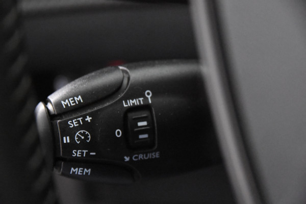 Peugeot 2008 Active *1ste Eigenaar*Navigatie*Camera*DAB*