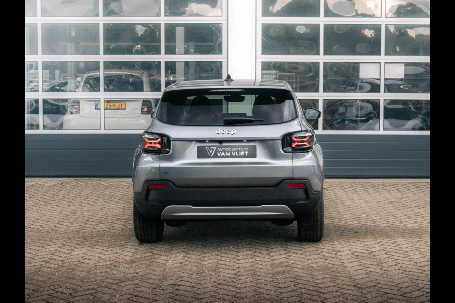 Jeep Avenger Summit 54 kWh | Uit voorraad leverbaar | Winter Pack | Infotainment & Convenience Pack | Warmtepomp