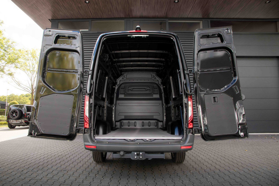 Mercedes-Benz Sprinter 317 CDI L2H2 Pro 2x schuifdeur - LED - 3500 kg trekhaak