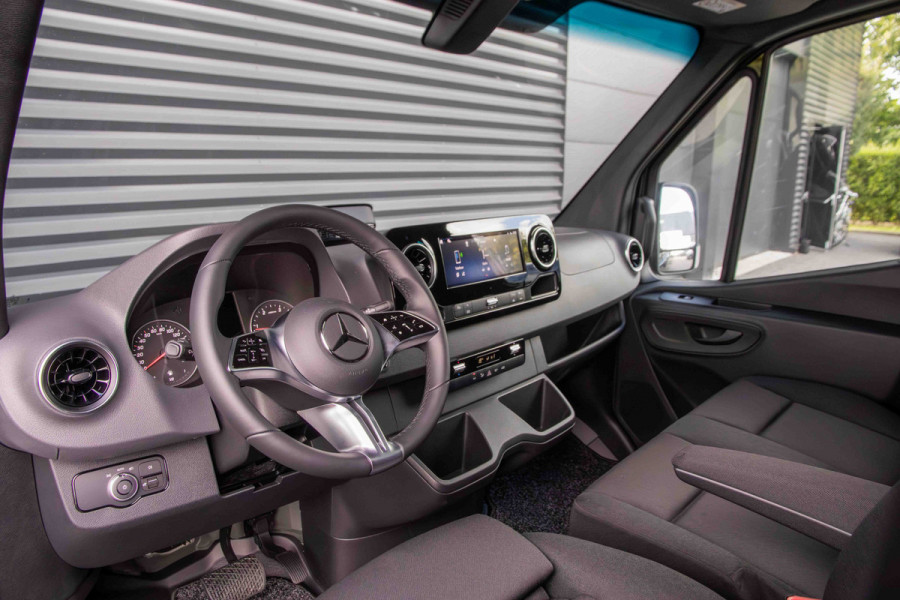Mercedes-Benz Sprinter 317 CDI L2H2 Pro 2x schuifdeur - LED - 3500 kg trekhaak