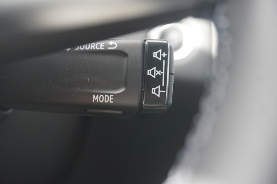 Renault Captur PHEV 160PK AUTOMAAT CARPLAY | NAVI | STOELVERW. | CRUISE!