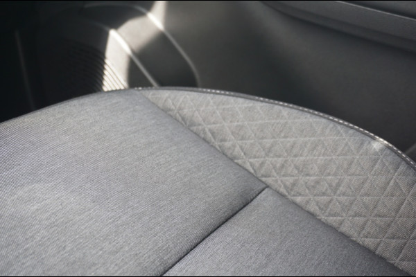 Renault Captur PHEV 160PK AUTOMAAT CARPLAY | NAVI | STOELVERW. | CRUISE!