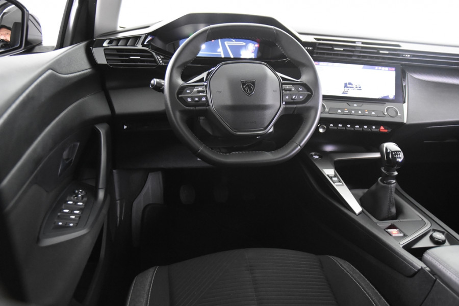 Peugeot 308 SW Active Pack *1ste Eigenaar*Navigatie*Park assist*DAB* Peugeot 308 SW Active Pack *1ste Eigenaar*Navigatie*Park assist*DAB*