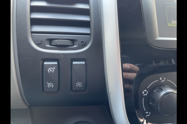 Renault Trafic 1.6 dCi 146pk E6 Luxe Energy 3 zits Lease €246 p/m Airco, Navi+ Camera, PDC, Trekhaak, Cruise controle, onderhoudshistorie aanwezig