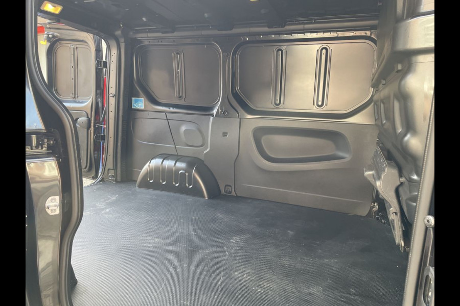 Renault Trafic 1.6 dCi 146pk E6 Luxe Energy 3 zits Lease €246 p/m Airco, Navi+ Camera, PDC, Trekhaak, Cruise controle, onderhoudshistorie aanwezig