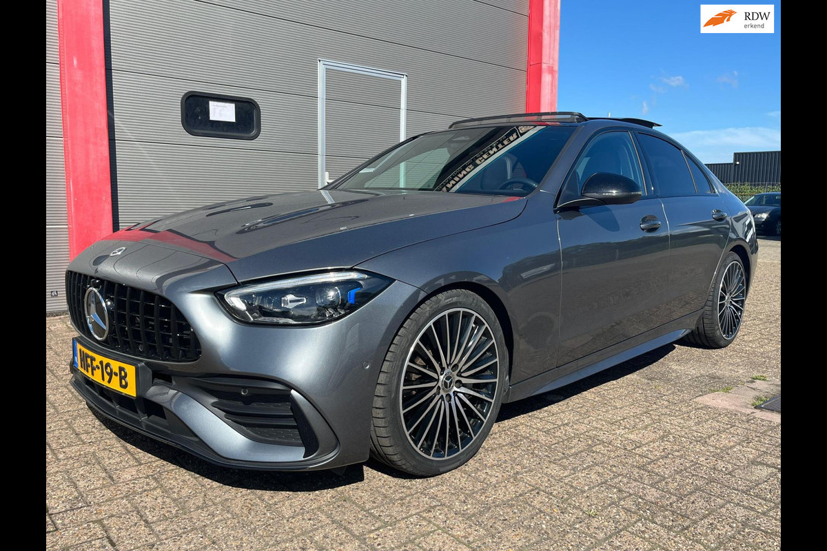 Mercedes-Benz C-Klasse 300 4MATIC AMG Line - Panoramadak Mercedes-Benz C-Klasse 300 4MATIC AMG Line - Panoramadak