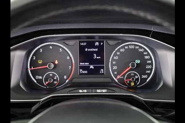 Volkswagen Polo 1.0 TSI Highline 95 pk | Navigatie via App | Autom. airco | Parkeersensoren | Adaptieve cruise control | App connect |