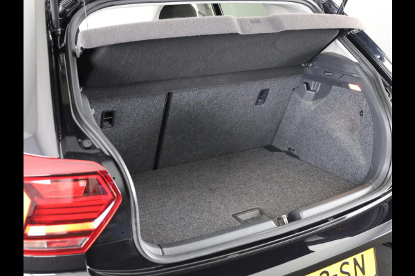 Volkswagen Polo 1.0 TSI Highline 95 pk | Navigatie via App | Autom. airco | Parkeersensoren | Adaptieve cruise control | App connect |