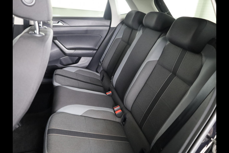 Volkswagen Polo 1.0 TSI Highline 95 pk | Navigatie via App | Autom. airco | Parkeersensoren | Adaptieve cruise control | App connect |