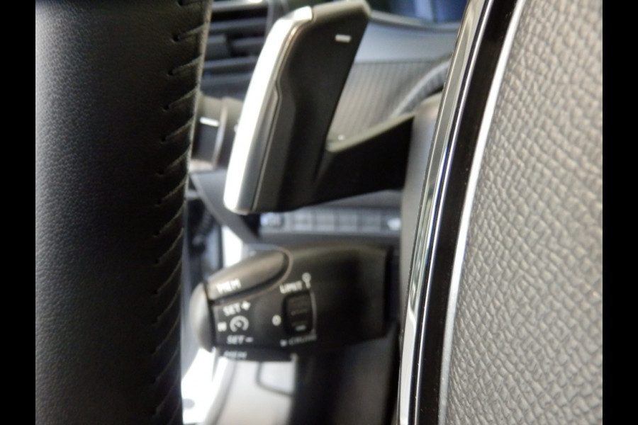 Peugeot 2008 1.2 130PK Automaat | Navigatie | Apple Carpl. Andr. Auto
