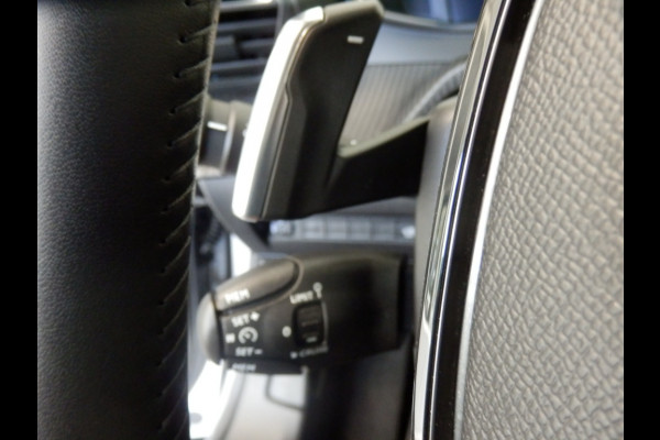 Peugeot 2008 1.2 130PK Automaat | Navigatie | Apple Carpl. Andr. Auto