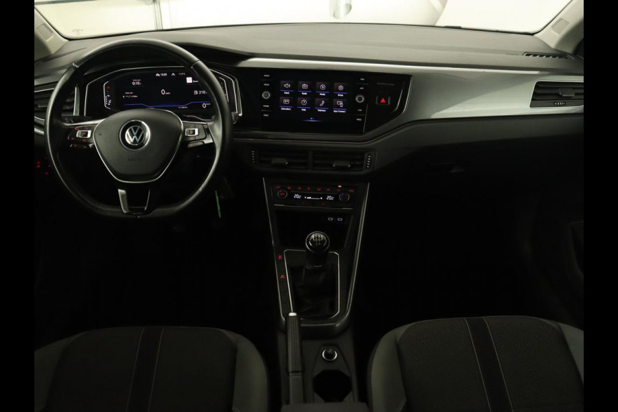 Volkswagen Polo 1.0 TSI Highline | R Line | Panoramadak | Adaptive cruise | Carplay | Virtual Cockpit | Full LED | Climate control | Bluetooth