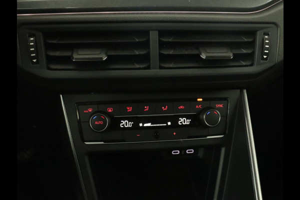 Volkswagen Polo 1.0 TSI Highline | R Line | Panoramadak | Adaptive cruise | Carplay | Virtual Cockpit | Full LED | Climate control | Bluetooth