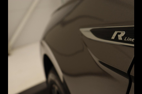 Volkswagen Polo 1.0 TSI Highline | R Line | Panoramadak | Adaptive cruise | Carplay | Virtual Cockpit | Full LED | Climate control | Bluetooth