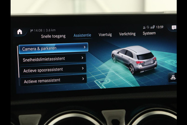Mercedes-Benz A-Klasse 180 Business Solution AMG | Panoramadak | Stoelverwarming | Leder/Alcantara | Navigatie | Park Assist | Camera | Widescreen | Full LED