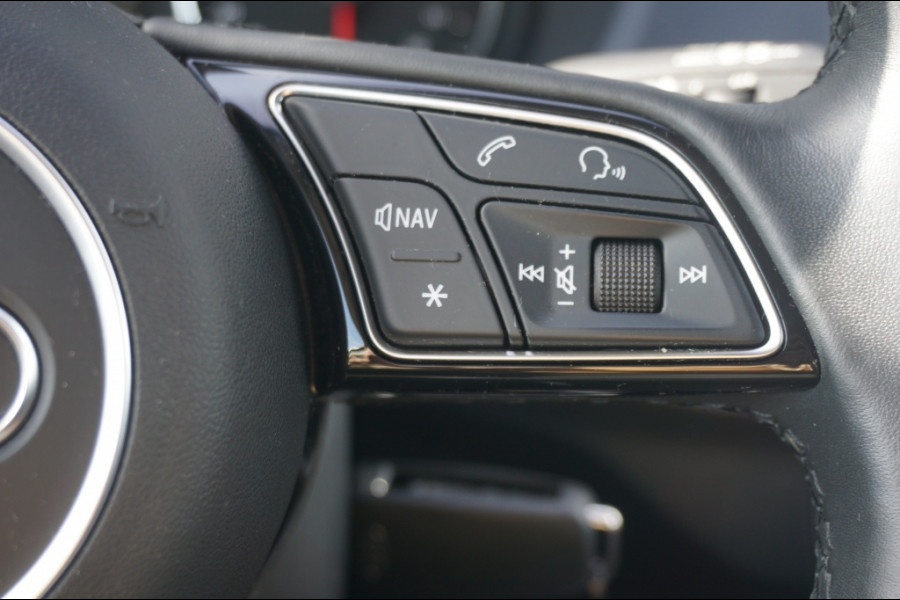 Audi Q2 35TFSI 150PK Advanced Prestige ADAPTIVE | CAMERA | LUXE! Audi Q2 35TFSI 150PK Advanced Prestige ADAPTIVE | CAMERA | LUXE!