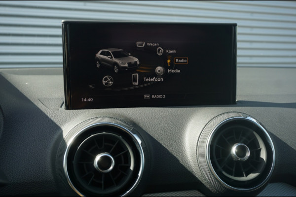 Audi Q2 35TFSI 150PK Advanced Prestige ADAPTIVE | CAMERA | LUXE! Audi Q2 35TFSI 150PK Advanced Prestige ADAPTIVE | CAMERA | LUXE!