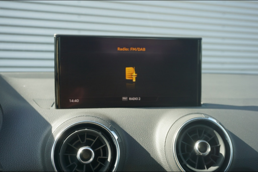 Audi Q2 35TFSI 150PK Advanced Prestige ADAPTIVE | CAMERA | LUXE! Audi Q2 35TFSI 150PK Advanced Prestige ADAPTIVE | CAMERA | LUXE!