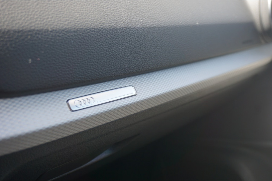 Audi Q2 35TFSI 150PK Advanced Prestige ADAPTIVE | CAMERA | LUXE! Audi Q2 35TFSI 150PK Advanced Prestige ADAPTIVE | CAMERA | LUXE!