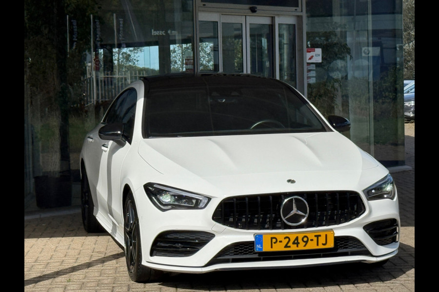 Mercedes-Benz CLA-Klasse 200 163pk AMG Line Pano|Sfeer|Panamerica Dealer Onderhouden