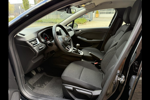 Renault Clio 1.0 TCe / Navigatie / Apple CarPlay - Android / 1e Eigenaar / ALL-Season banden / Cruise Control / PDC met optische w Renault Clio 1.0 TCe / Navigatie / Apple CarPlay - Android / 1e Eigenaar / ALL-Season banden / Cruise Control / PDC met optische w
