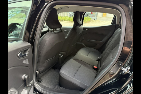 Renault Clio 1.0 TCe / Navigatie / Apple CarPlay - Android / 1e Eigenaar / ALL-Season banden / Cruise Control / PDC met optische w Renault Clio 1.0 TCe / Navigatie / Apple CarPlay - Android / 1e Eigenaar / ALL-Season banden / Cruise Control / PDC met optische w