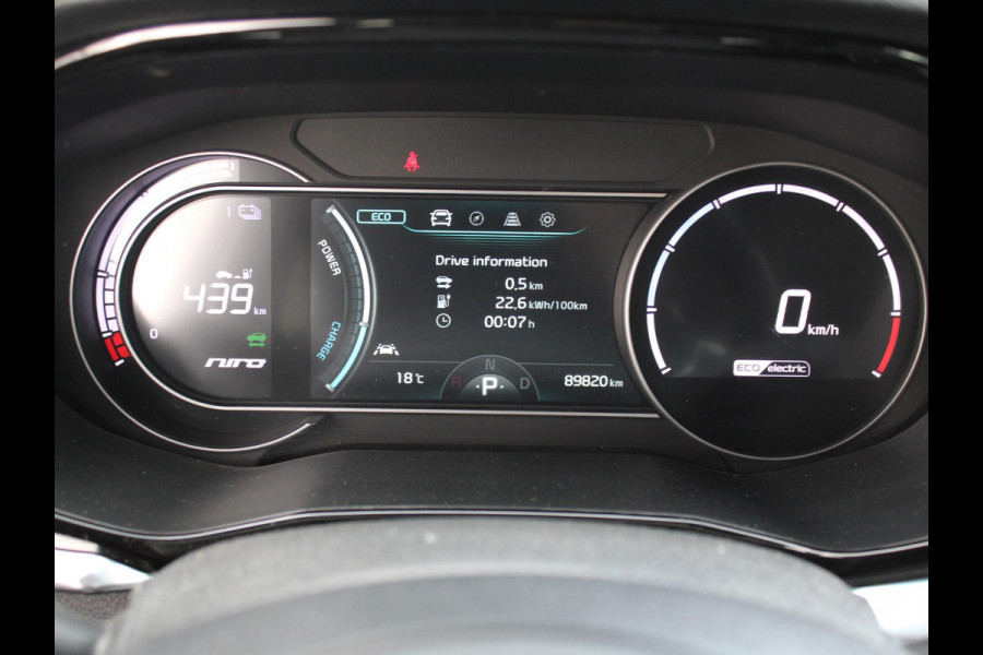 Kia e-Niro Edition 64 kWh Dealeronderhouden | Trekhaak | 3 Fase | Stoelverwarming