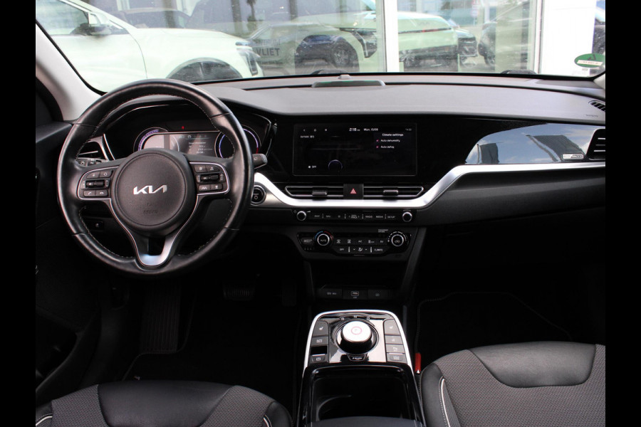 Kia e-Niro Edition 64 kWh Dealeronderhouden | Trekhaak | 3 Fase | Stoelverwarming