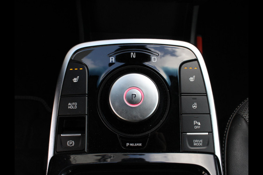 Kia e-Niro Edition 64 kWh Dealeronderhouden | Trekhaak | 3 Fase | Stoelverwarming
