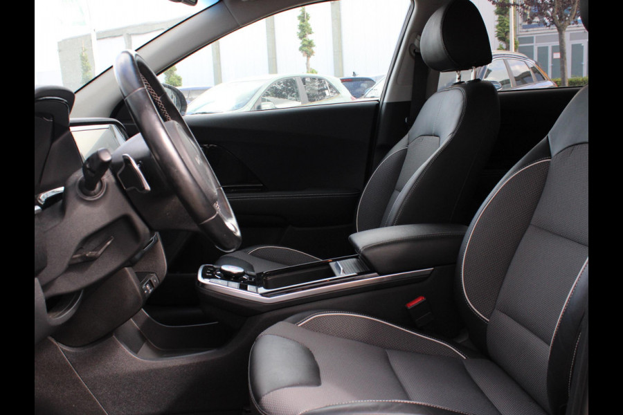 Kia e-Niro Edition 64 kWh Dealeronderhouden | Trekhaak | 3 Fase | Stoelverwarming