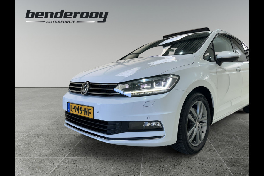 Volkswagen Touran 7p 1.4 TSI 150pk DSG Highline | Pano dak | Trekhaak Volkswagen Touran 7p 1.4 TSI 150pk DSG Highline | Pano dak | Trekhaak